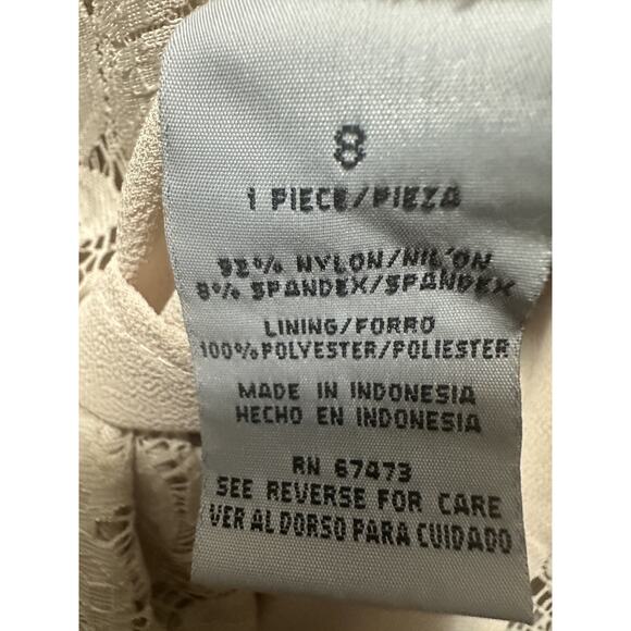 Danny & Nicole Women’s Lace Fit & Flare Dress Size 8 Beige Nude Cap Sleeve - Picture 2 of 8